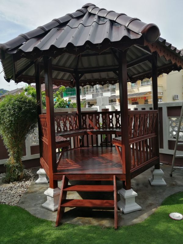 Octagonal Gazebo Installation