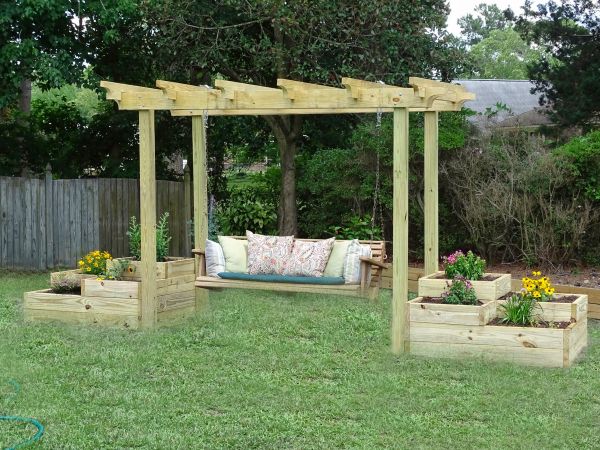 Outdoor Trellis Installation