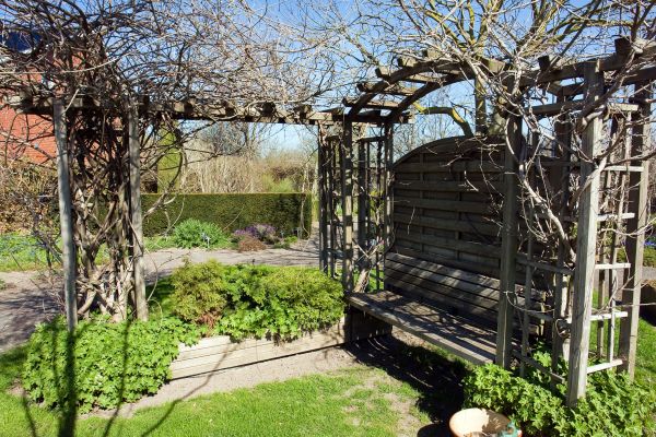 Garden Pergola Assembly
