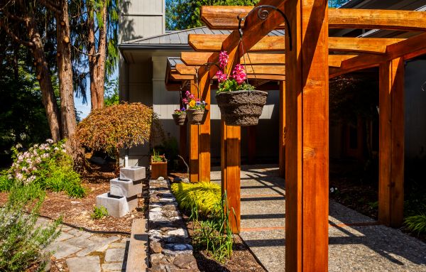 Cedar Pergola Mounting