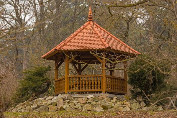 Cedar Arbor Assembly